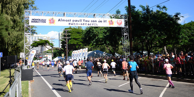 Honolulu Marathon slide